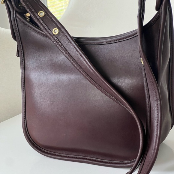 Vintage COACH Janice Legacy Zip Mahogany Brown Glove-Tanned Leather Shoulder Bag - Picture 2 of 16